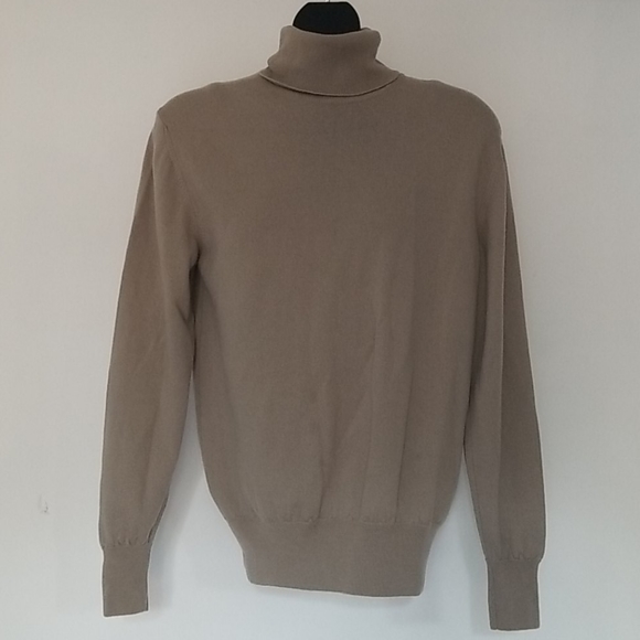 Saks Fifth Avenue Tops - Saks Fifth Avenue Turtleneck, Small